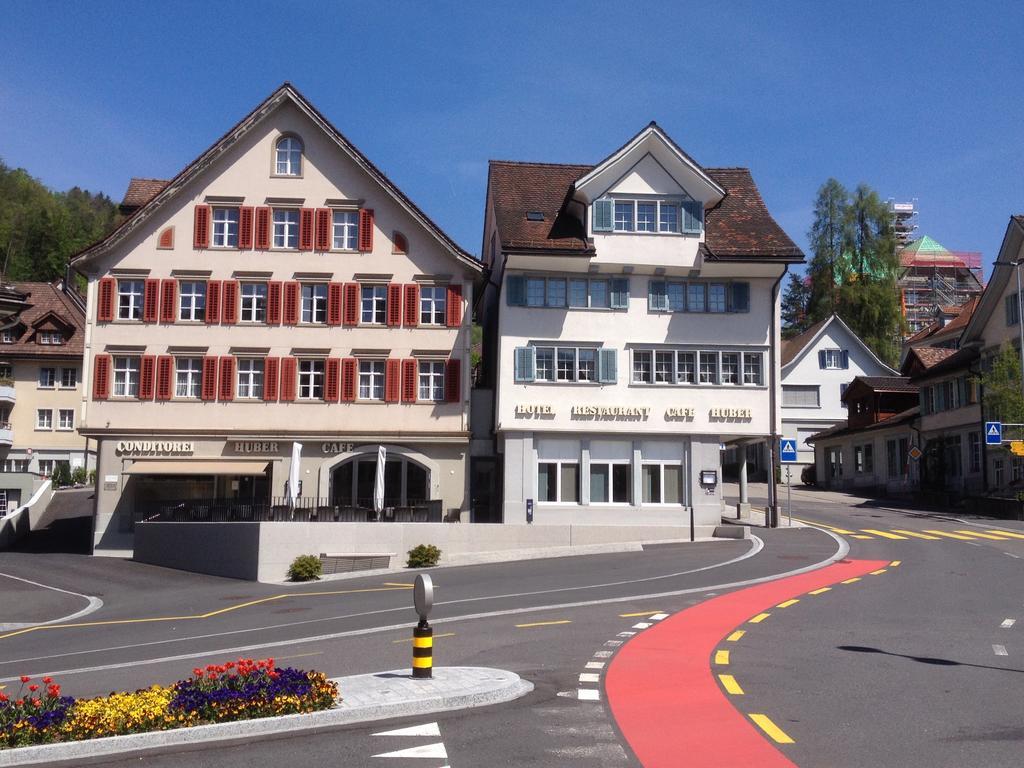 Café Conditorei Hotel Huber Lichtensteig Exterior foto